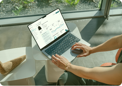 RetailFlow Laptop Dashboard
